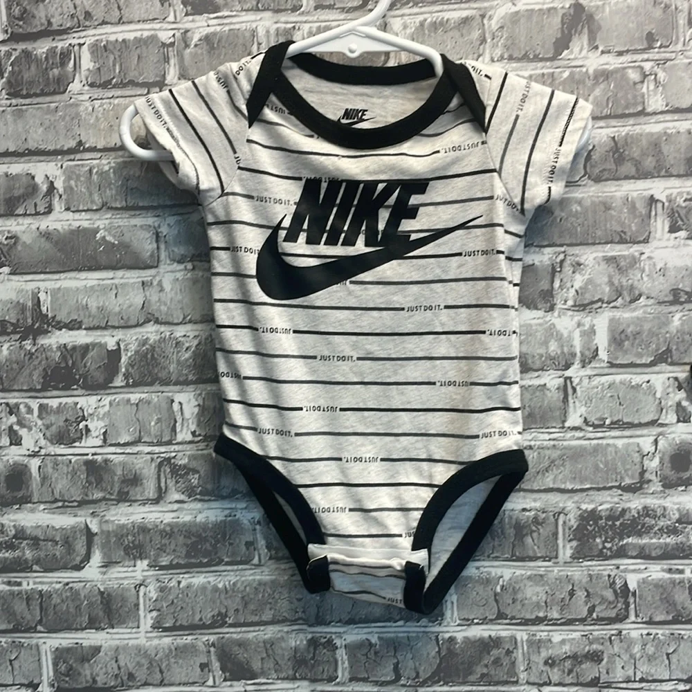 Nike Black and‎ Gray Striped Baby onesie